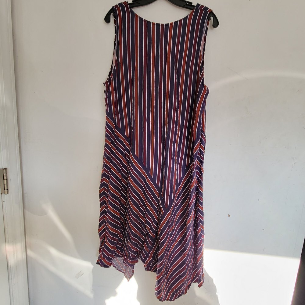 Ava & Viv Navy Burgundy Stripe VNeck Sleeveless Asymmetric Hem Midi Sun Dress 1X - Picture 3 of 10